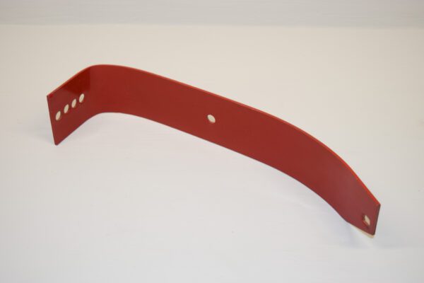 A red plastic band with holes for the handles.